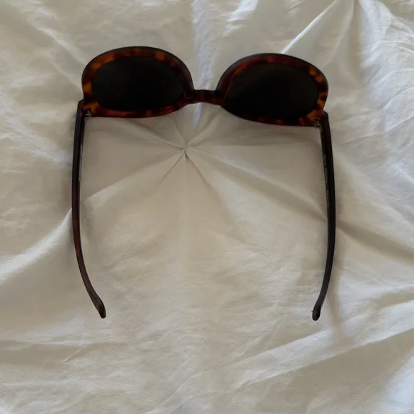 Tortoise Shell Blue Lens Sunglasses - Picture 3 of 4